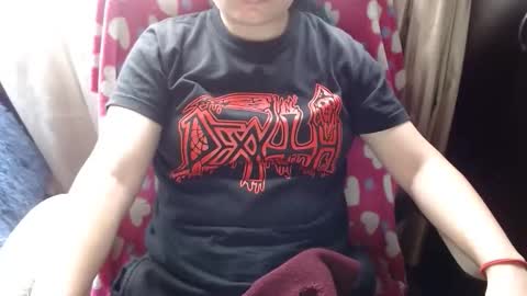 Snapshot of 666maskgirl chatting on 05-13-26, 05:10 SHANNON online show from 05-13-26, 05:10