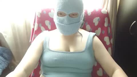 Snapshot of 666maskgirl chatting on 05-22-26, 05:07 SHANNON online show from 05-22-26, 05:07