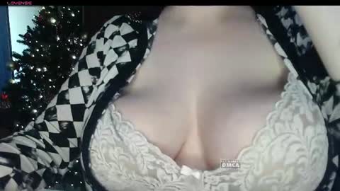 Snapshot of 6_dream_9 chatting on 07-14-26, 01:06 6_dream_9 online show from 07-14-26, 01:06
