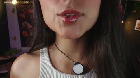 B R I E L A  online show from 04-02-26, 05:16