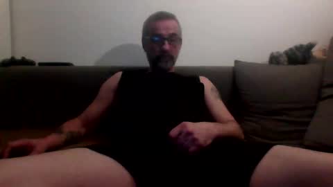 Snapshot of 6georget6 chatting on 12-21-25, 01:13 George online show from 12-21-25, 01:13