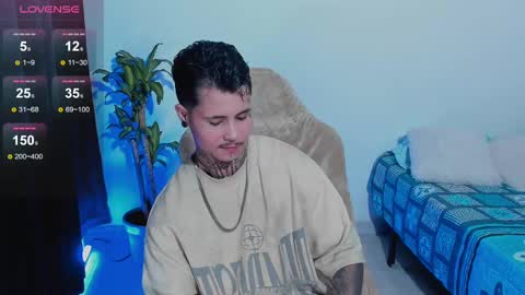 Snapshot of 777_stefantransmen chatting on 09-21-25, 01:07 Stefan online show from 09-21-25, 01:07