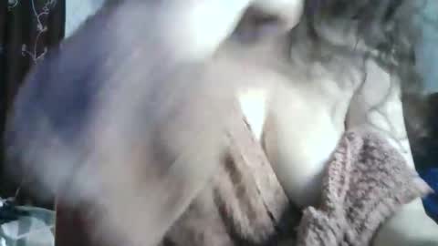 Lilu online show from 04-19-26, 09:28