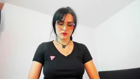 Snapshot of 77neferkitty77 chatting on 06-02-26, 09:06 online show from 06-02-26, 09:06