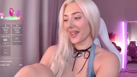 Snapshot of 7loren_wood7 chatting on 06-21-26, 02:41 Loren Wood online show from 06-21-26, 02:41
