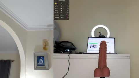 Mila online show from 04-22-26, 07:59