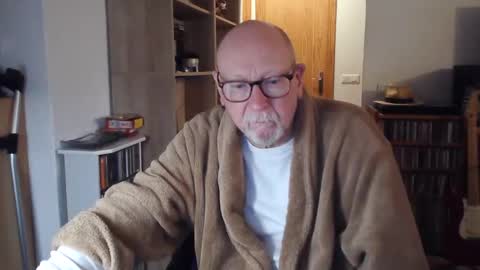  Papi  online show from 02-05-25, 05:31