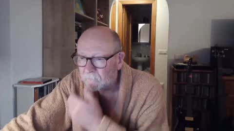  Papi  online show from 03-11-25, 05:02