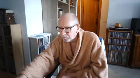 Snapshot of 7thsojourn chatting on 01-15-26, 09:14 Papi online show from 01-15-26, 09:14