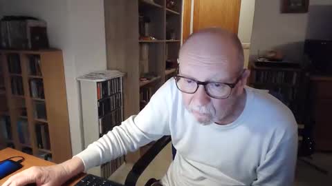 Snapshot of 7thsojourn chatting on 02-19-26, 06:59 Papi online show from 02-19-26, 06:59