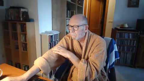 Snapshot of 7thsojourn chatting on 03-07-26, 05:32 Papi online show from 03-07-26, 05:32