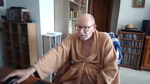 Snapshot of 7thsojourn chatting on 03-11-26, 11:05 Papi online show from 03-11-26, 11:05