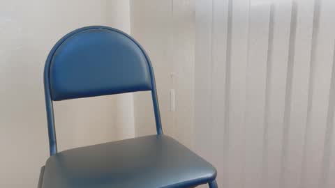 Snapshot of 7znkbob chatting on 02-11-26, 11:04 bob big head online show from 02-11-26, 11:04