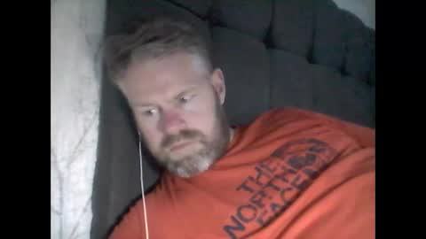 Snapshot of 81jonnyx chatting on 02-13-25, 02:31 81jonnyx online show from 02-13-25, 02:31