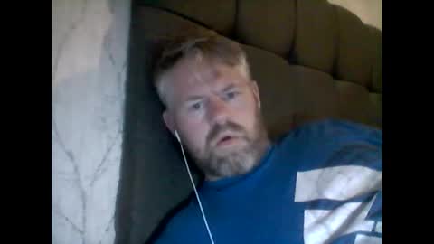 Snapshot of 81jonnyx chatting on 03-06-25, 09:20 81jonnyx online show from 03-06-25, 09:20