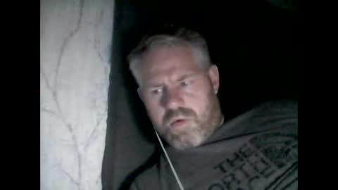 Snapshot of 81jonnyx chatting on 09-18-25, 11:18 81jonnyx online show from 09-18-25, 11:18