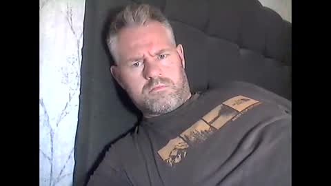 Snapshot of 81jonnyx chatting on 10-09-25, 02:04 81jonnyx online show from 10-09-25, 02:04