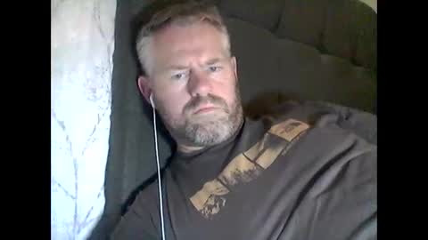 Snapshot of 81jonnyx chatting on 10-24-25, 04:25 81jonnyx online show from 10-24-25, 04:25