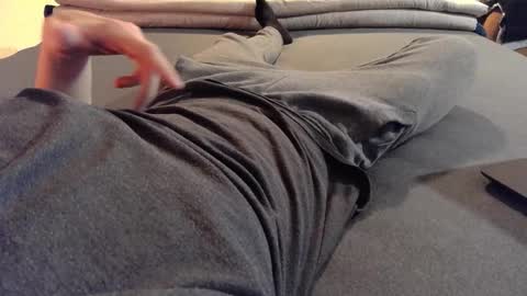 Snapshot of 87johnny chatting on 12-03-24, 05:45 87johnny online show from 12-03-24, 05:45