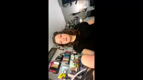 Snapshot of 88heygirlhey88 chatting on 01-06-26, 07:34 That girl online show from 01-06-26, 07:34