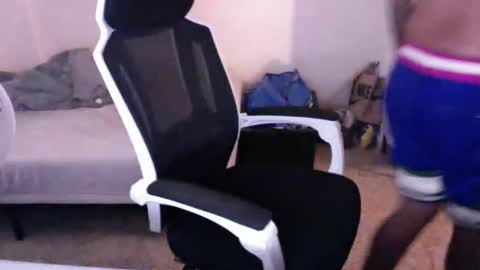 8cha online show from 10-11-25, 08:18