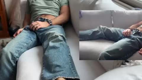 Snapshot of 8inchernyc chatting on 11-12-25, 07:57 8incher NYC online show from 11-12-25, 07:57