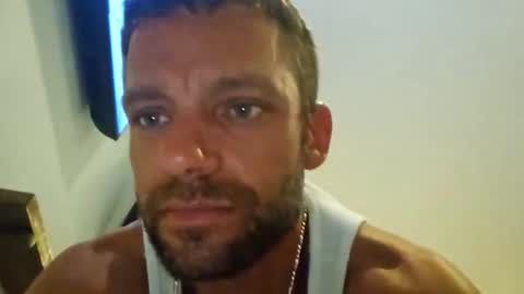 8inchwhiteboy88 online show from 04-13-26, 02:06