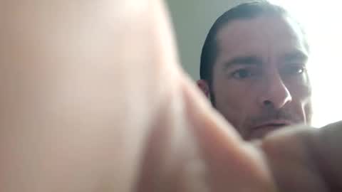 Snapshot of 8intenn chatting on 12-20-25, 09:00 8intenn online show from 12-20-25, 09:00