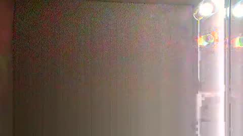 Snapshot of 8intenn chatting on 01-17-26, 07:35 8intenn online show from 01-17-26, 07:35