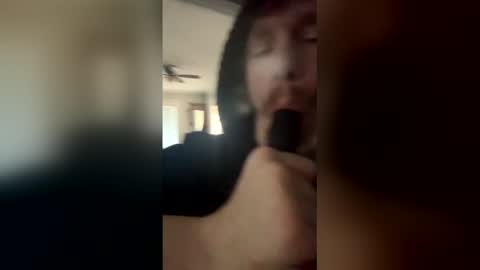 Snapshot of 8ricky8 chatting on 12-17-25, 04:13 8ricky8 online show from 12-17-25, 04:13