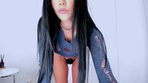 Snapshot of 8selene chatting on 12-05-25, 11:19 8selene online show from 12-05-25, 11:19