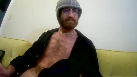 Snapshot of 90210screamer chatting on 12-12-24, 12:22 90210screamer online show from 12-12-24, 12:22