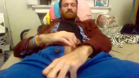 Snapshot of 90210screamer chatting on 10-28-25, 02:26 90210screamer online show from 10-28-25, 02:26