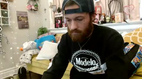 Snapshot of 90210screamer chatting on 12-19-25, 01:18 90210screamer online show from 12-19-25, 01:18