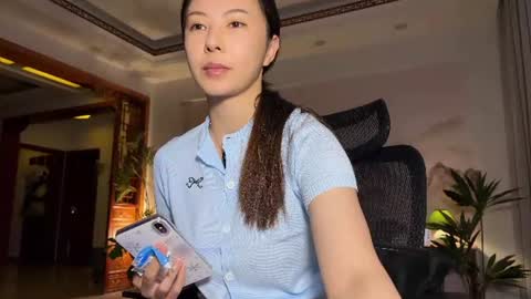 Snapshot of 9567gigi chatting on 07-01-26, 02:40 lily online show from 07-01-26, 02:40