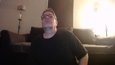 Snapshot of 989guy chatting on 02-15-26, 06:48 989guy online show from 02-15-26, 06:48