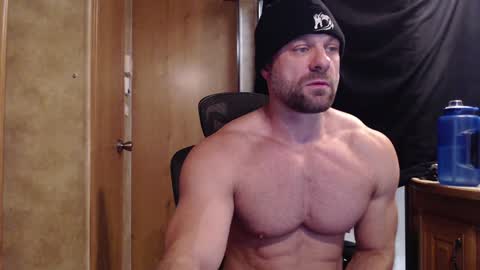 Snapshot of 9fat_inches chatting on 12-13-24, 08:58 9 fat inches online show from 12-13-24, 08:58