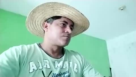 9vinhocamshow online show from 02-12-25, 12:12