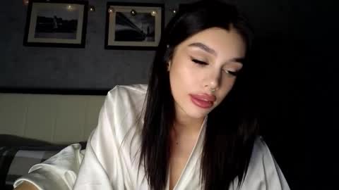 Snapshot of 9west chatting on 11-22-25, 02:38 KARINA online show from 11-22-25, 02:38