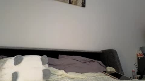 Snapshot of 9west chatting on 03-04-26, 03:18 KARINA online show from 03-04-26, 03:18