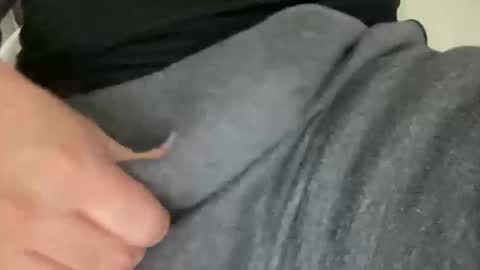 Snapshot of 9x6thickmassive chatting on 10-20-25, 05:02 9x6thickmassive online show from 10-20-25, 05:02