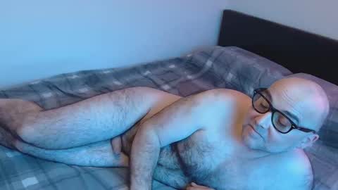 Snapshot of ____zeus____ chatting on 03-11-26, 05:52 God Zeus online show from 03-11-26, 05:52