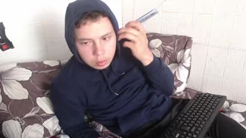 Snapshot of _a_k_i_ chatting on 05-25-26, 12:55 Aki online show from 05-25-26, 12:55