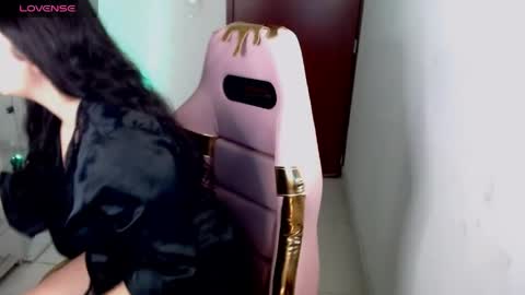 Snapshot of _aafrodita__ chatting on 05-26-26, 10:11 Alexa online show from 05-26-26, 10:11