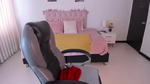 Snapshot of _abby_23_ chatting on 12-05-24, 12:44 Aby online show from 12-05-24, 12:44