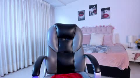 Snapshot of _abby_23_ chatting on 12-08-24, 06:50 Aby online show from 12-08-24, 06:50