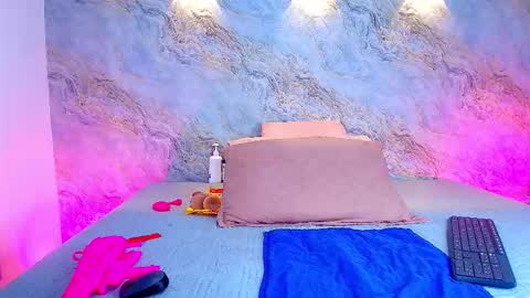  abby rouss online show from 10-21-25, 03:07