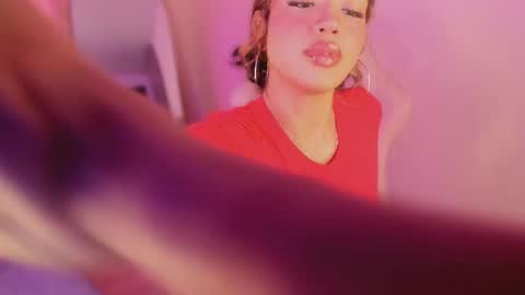 Snapshot of _abigaill_1 chatting on 03-28-26, 05:29 abigaill online show from 03-28-26, 05:29