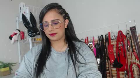 Snapshot of _adahara_queen_ chatting on 12-04-25, 06:44 Adahara online show from 12-04-25, 06:44