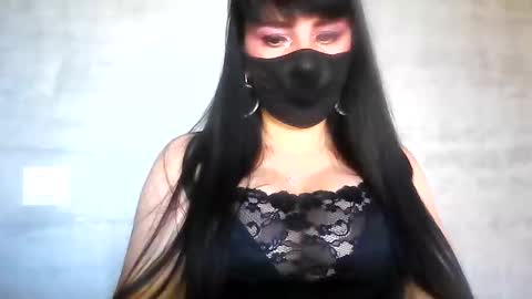 Snapshot of _adela_c chatting on 06-11-26, 04:05 Adela online show from 06-11-26, 04:05